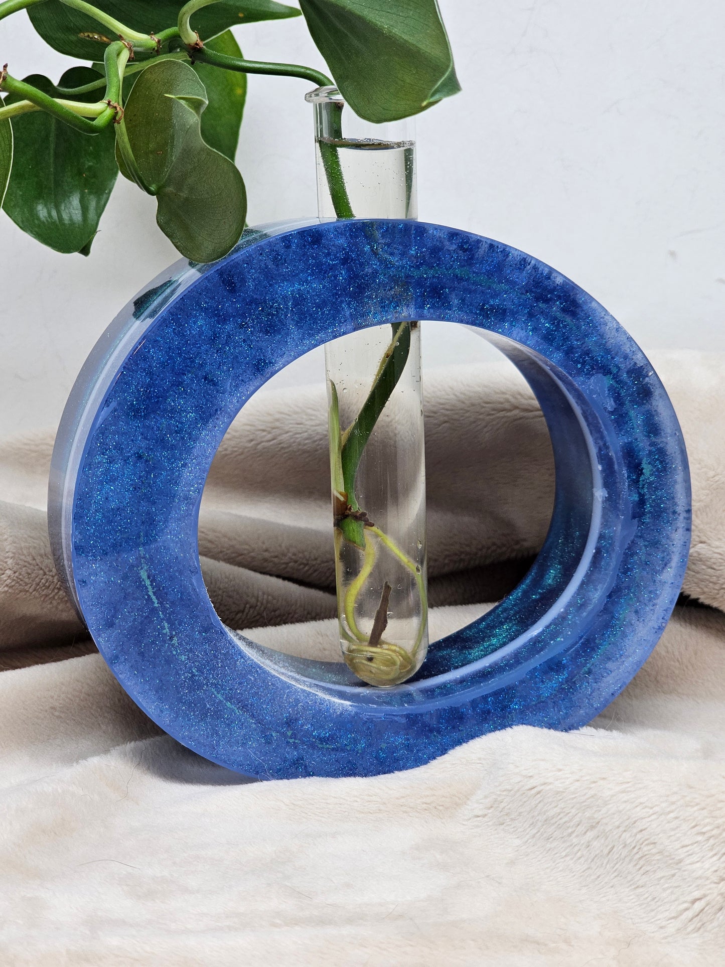 Plant Propagator - Shimmery Blue - Circle