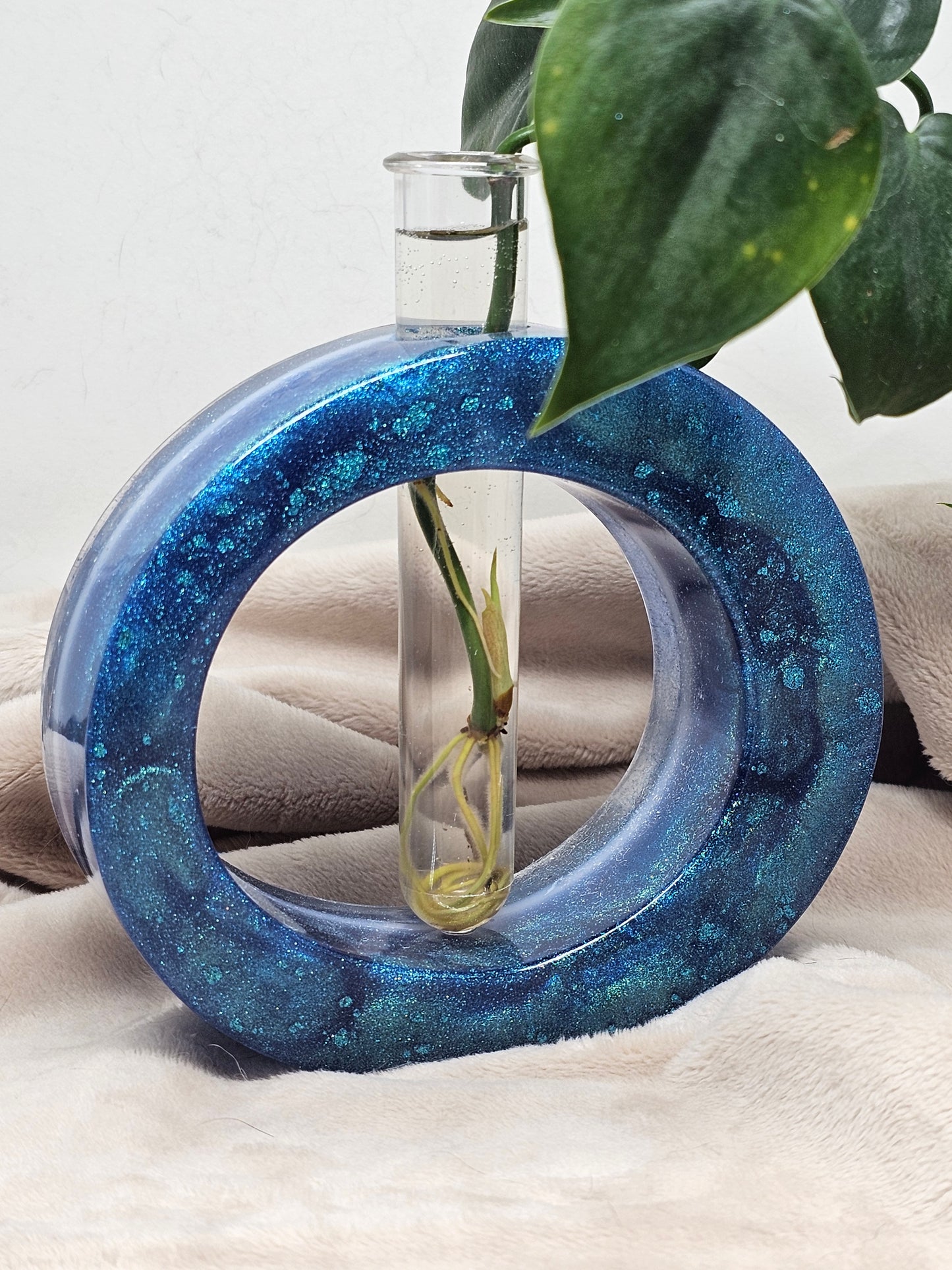 Plant Propagator - Shimmery Blue - Circle