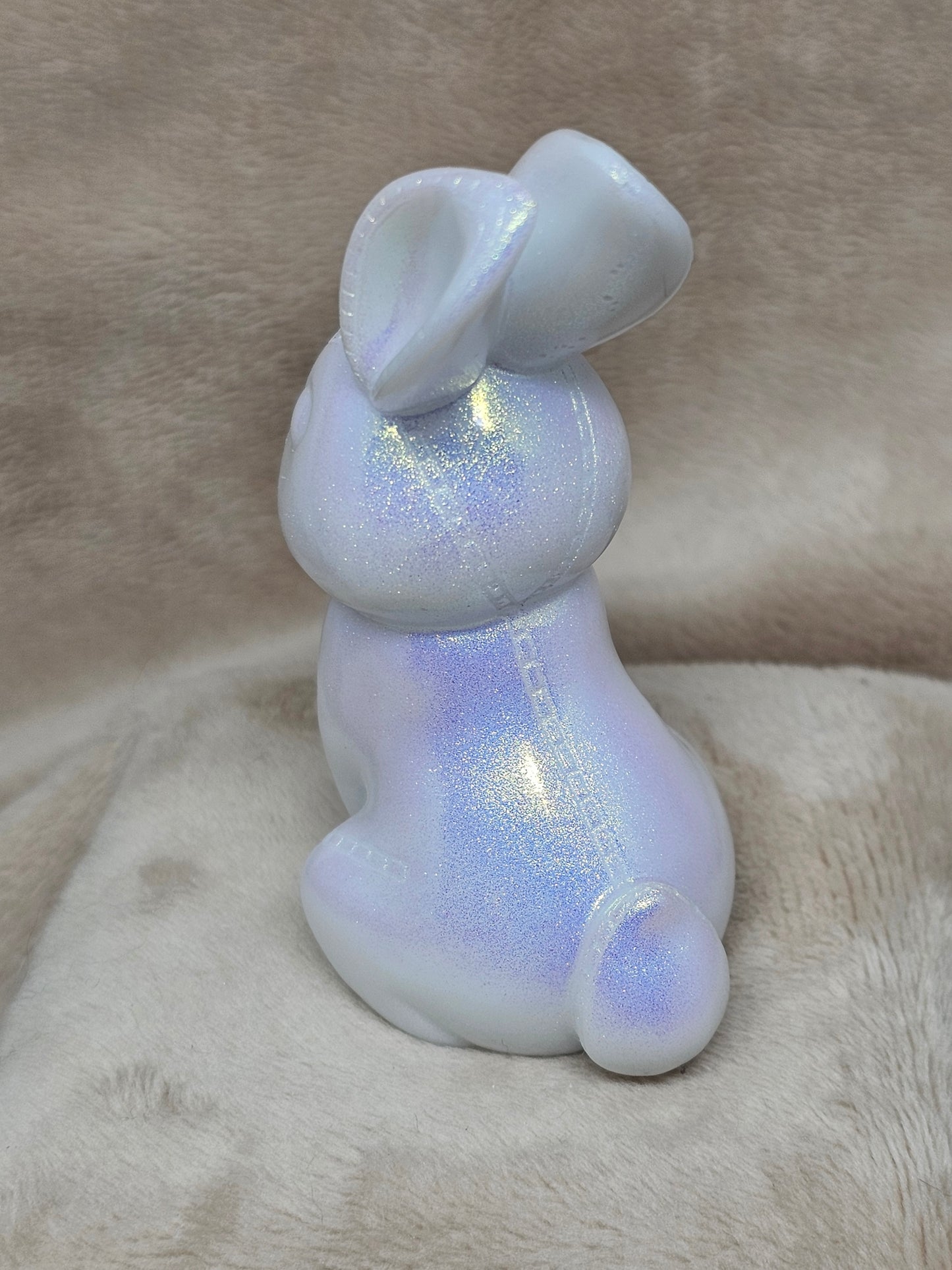 Figurine-White Sparkle Rabbit