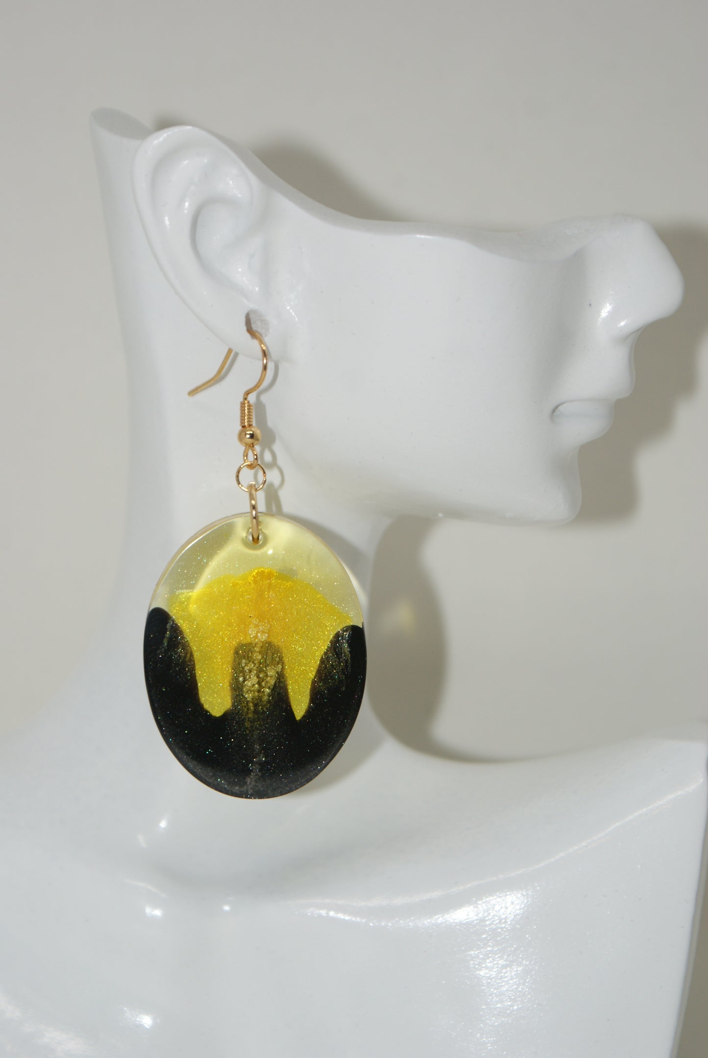 Hand-Poured Resin and Alcohol Ink Earrings - Oval - Black/Yellow